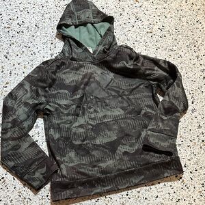 Adidas boys Camouflage Hooded Sweater size medium 10/12